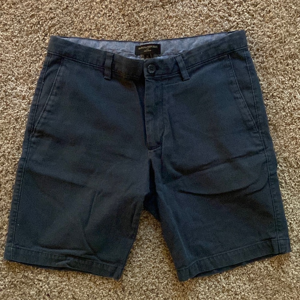 Banana Republic Mens “Aiden” Navy Shorts Size 32